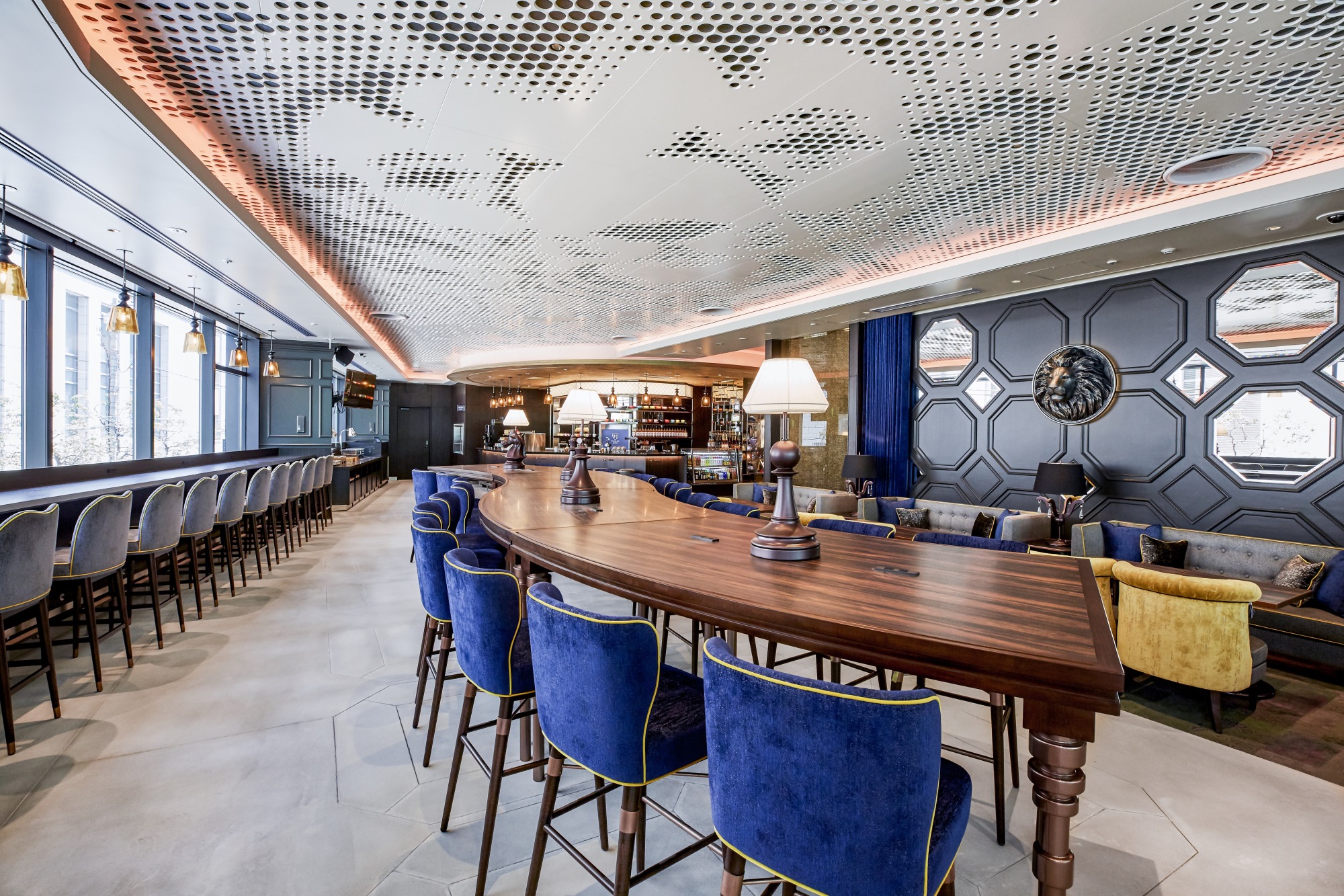 CANVAS LOUNGE