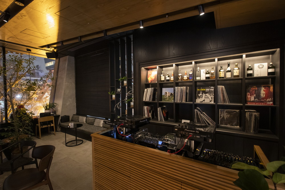 CANVAS LOUNGE「KOKAGE」　Photogorapher: Yasuyuki Shimanuki 