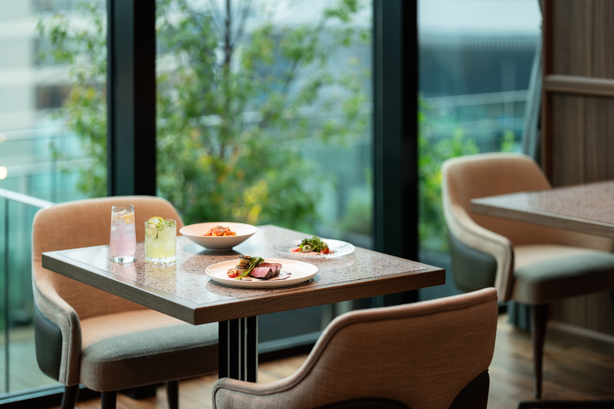 オールデイダイニング「THE 7th TERRACE」