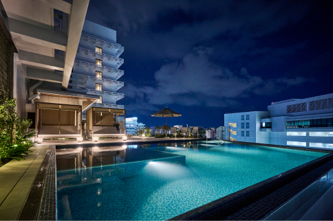 プール＆プールサイドバー​