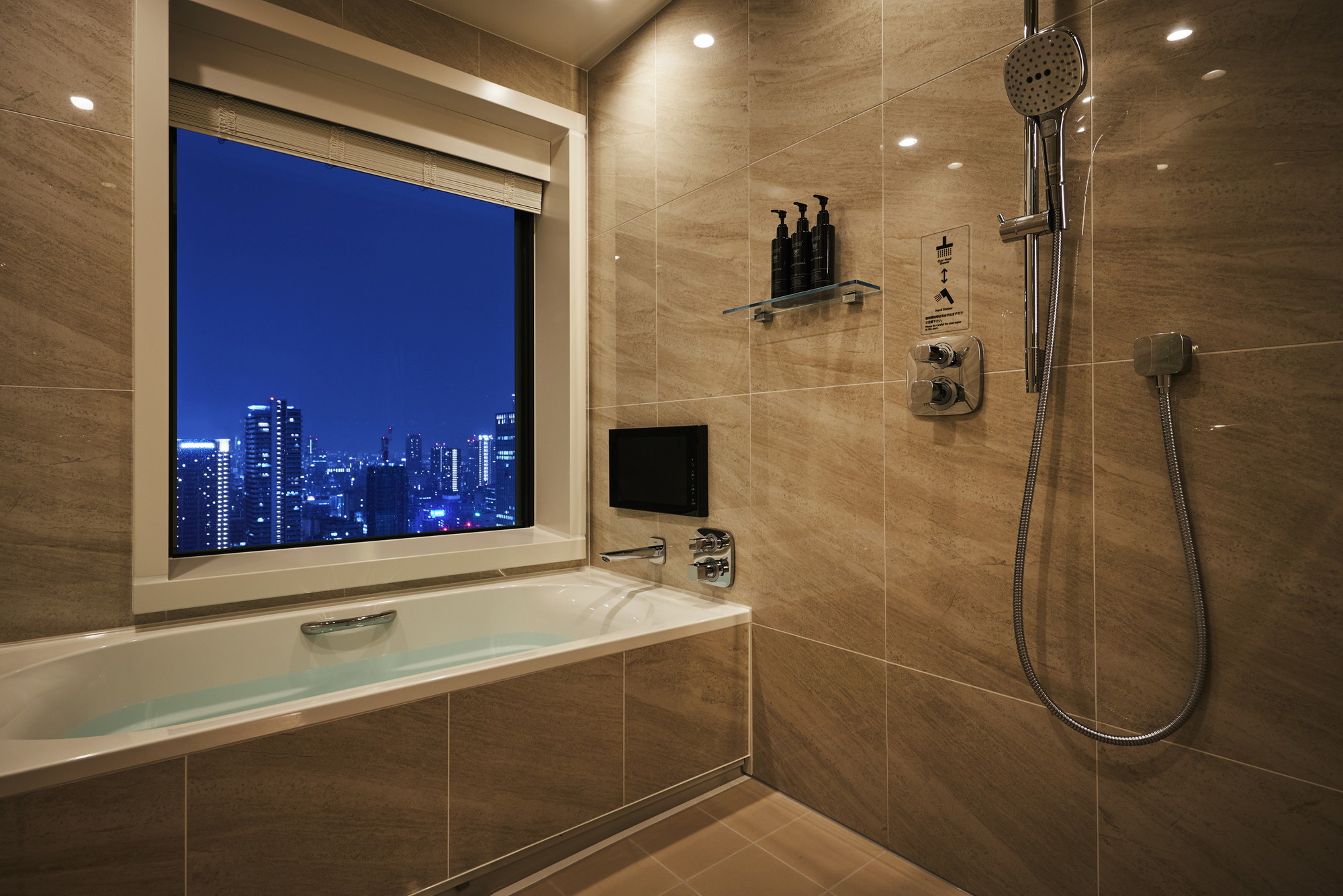 コーナーデラックスのビューバス