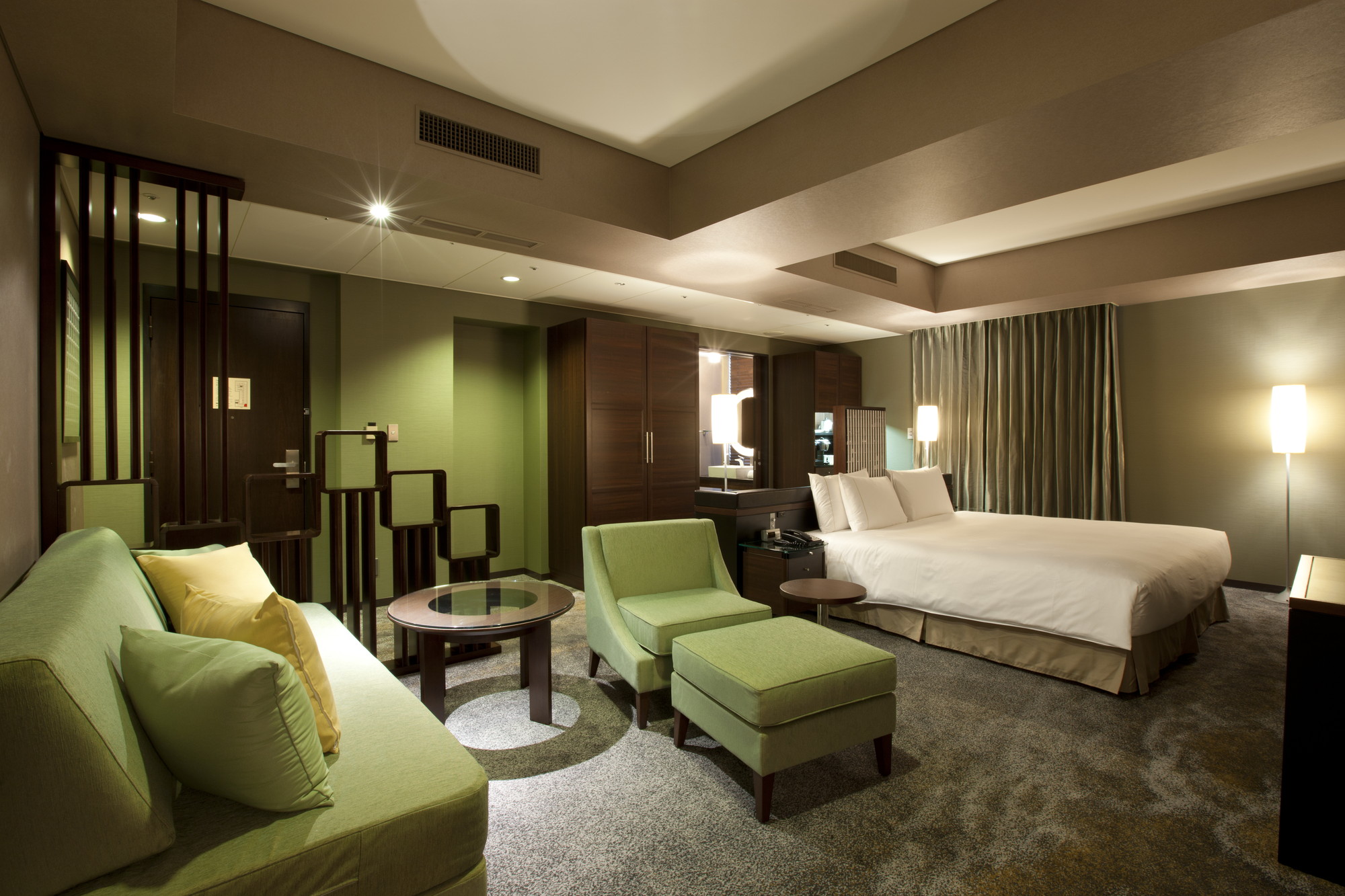 ジュニアスイート キング