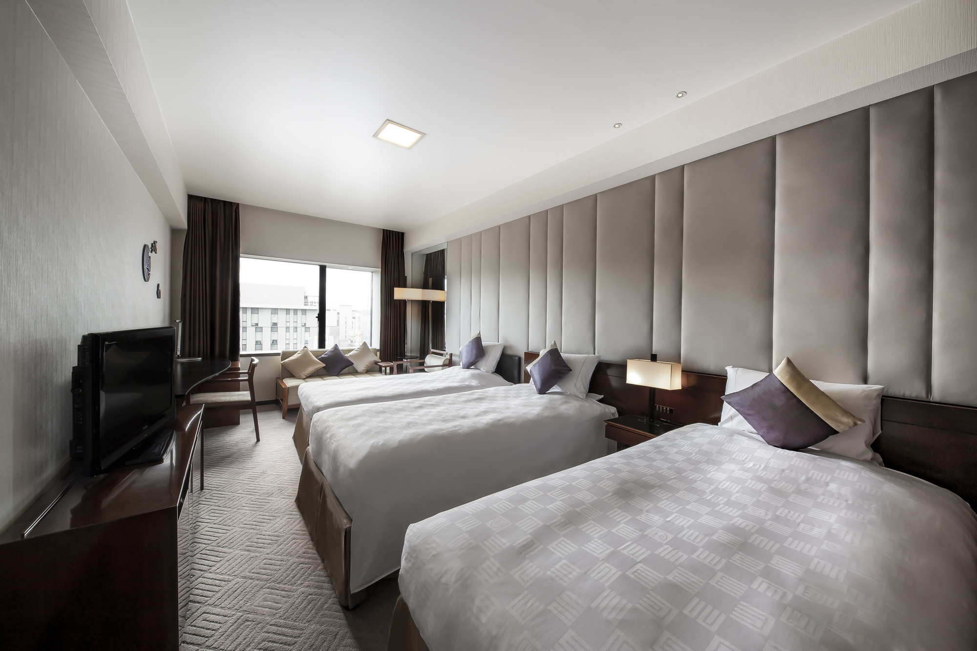 プレミアムコーナーデラックスツイン（3名）