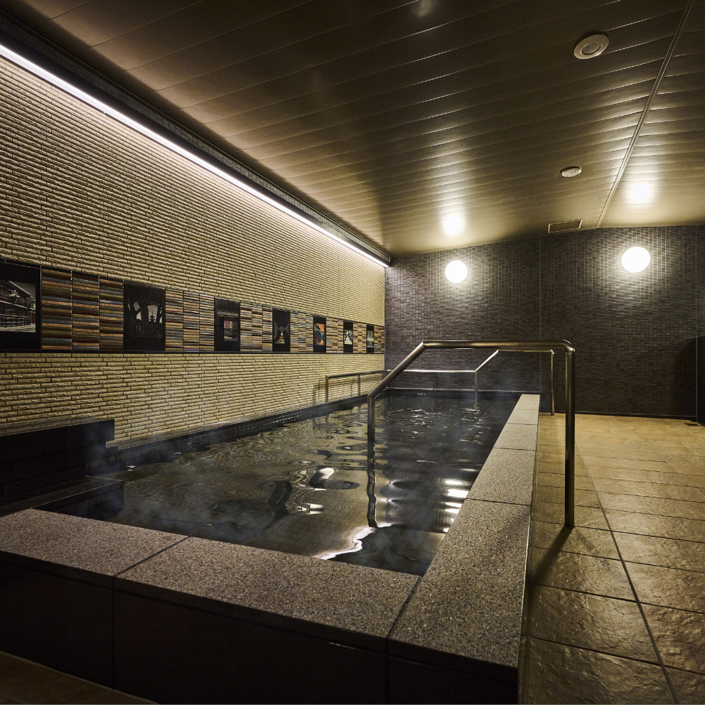 館內設施也很充實!配備大浴場，投幣式洗衣機