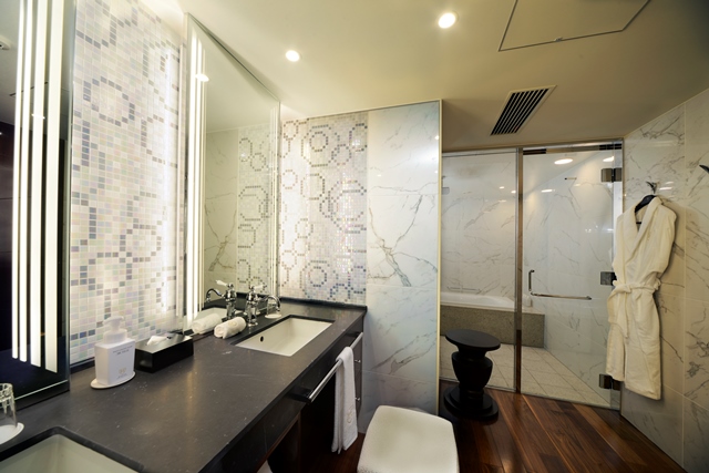 スイート バスルーム